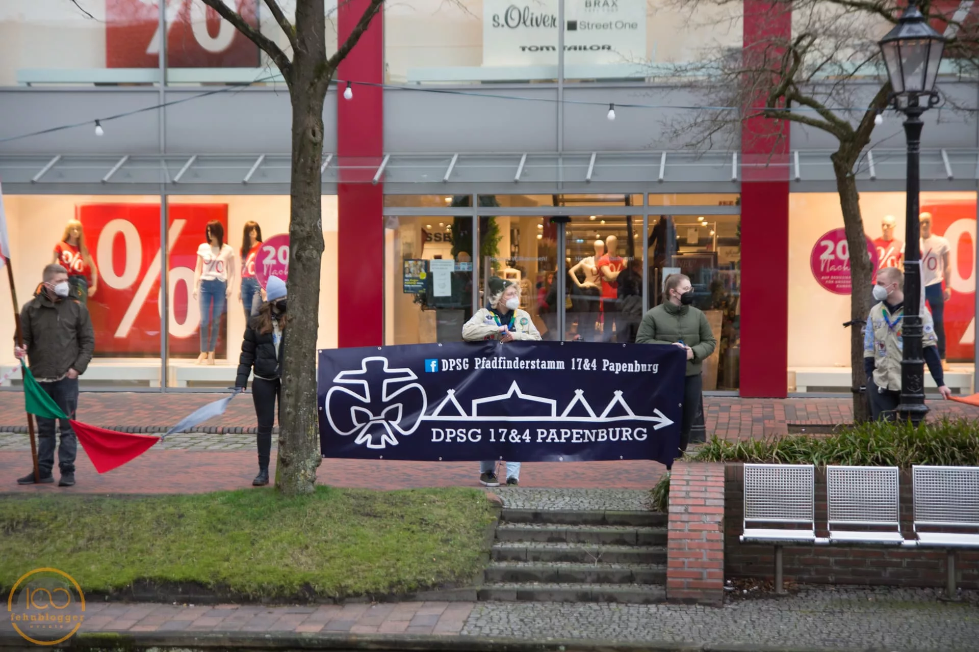 Menschenkette für Solidarität Papenburg